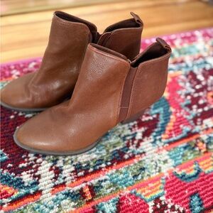 Vince Camuto Chestnut Brown Leather Ankle Boots